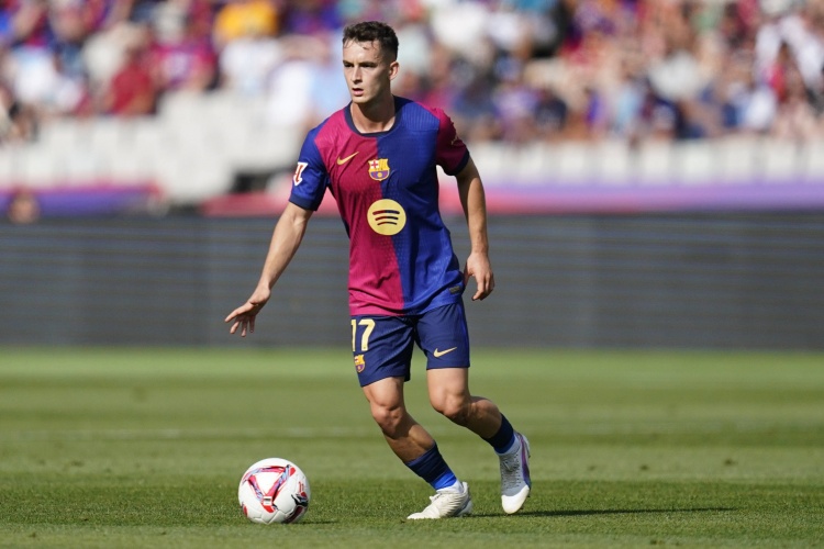 开云体育平台-切尔西马竞等队追逐巴萨小将卡萨多遭拒，球员坚定选择留队