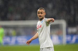 那不勒斯官方：洛博特卡脚踝挫伤/扭伤，开始康复疗程