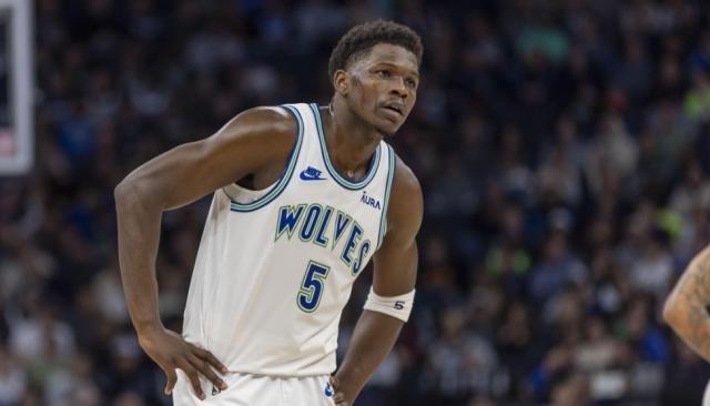 开云体育平台-进攻断电已成常态！森林狼再次低迷 华子这次说啥？