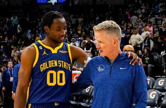 开云体育网址-库明加苦等续约而不得 科尔出面安抚爱徒情绪