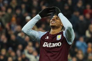 曼晚：拉什福德在维拉非常开心，但他还没有决定个人的未来