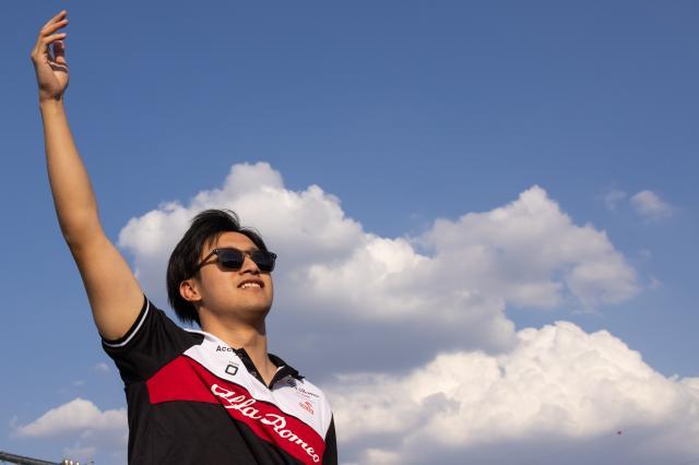 开云体育网址-周冠宇“期中”专访②：未受撞车影响 之后会更“冒险”