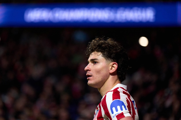 开云体育官方网站登陆-要价超9500万！镜报：阿尔瓦雷斯在枪手夏窗名单 车子 巴萨也竞争