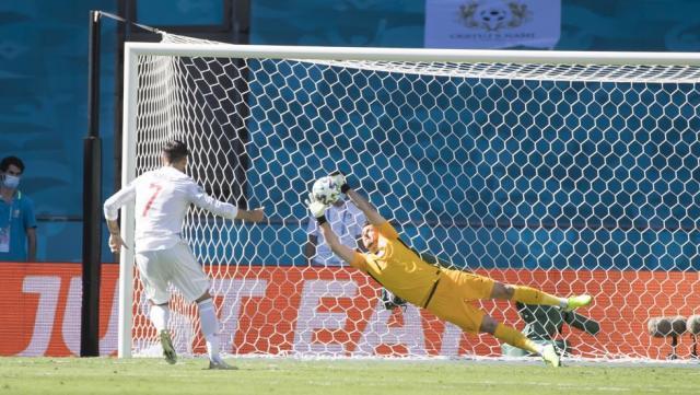 开云体育在线-5球大胜西班牙前锋进球难还是无解